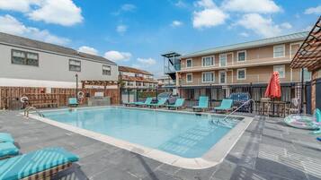 Seasonal outdoor pool