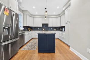 House, Multiple Beds, Balcony, Garden View | Private kitchen | Coffee/tea maker - Laurel Street 114 (Rehoboth Beach)