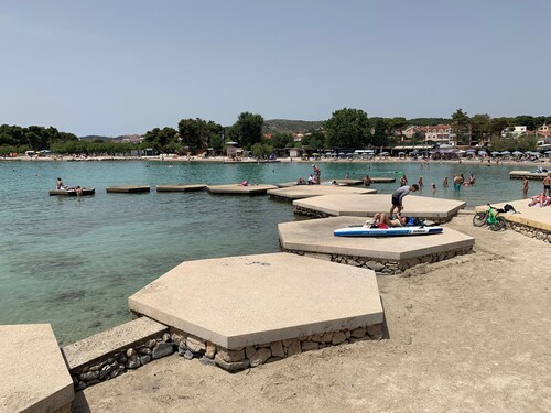 Villa entière au calme près des chutes de krka patrimoine de l  unesco