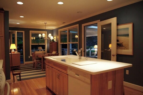 Interior - Rolling Road 10 (Rehoboth Beach)