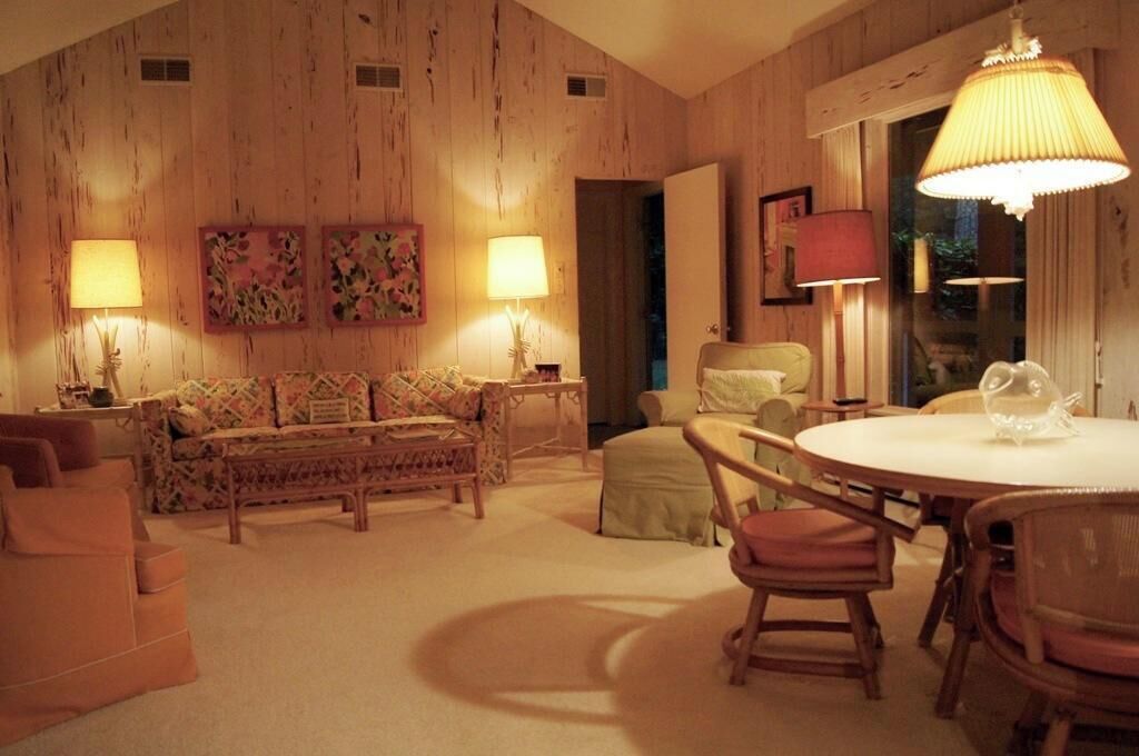 House, Multiple Beds, Patio, Garden View | Living area | Fireplace