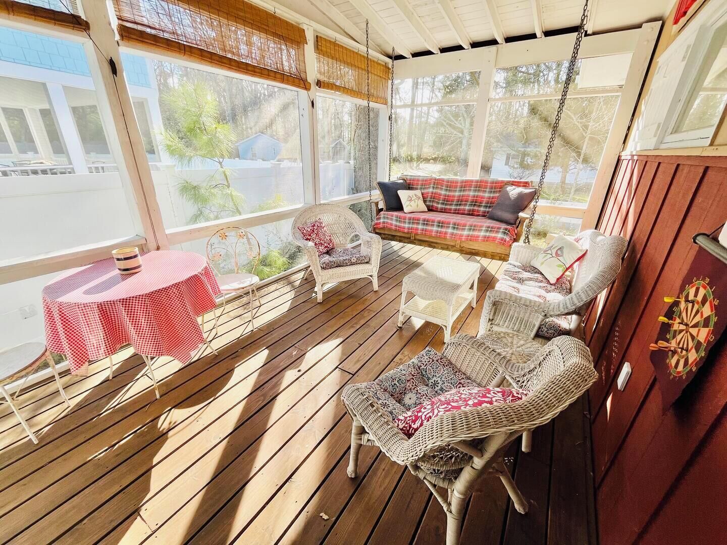 Cottage, Multiple Beds, Patio, Garden View | Living area | Fireplace