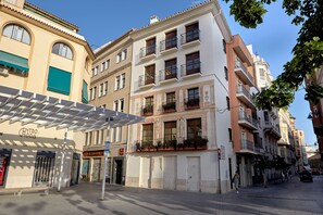 Front of property - Apartamentos El Marqués (Málaga)