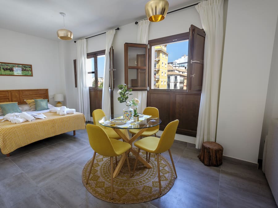 Deluxe Double Room, 1 Queen Bed with Sofa bed, City View | Laptop workspace, soundproofing, iron/ironing board, free WiFi