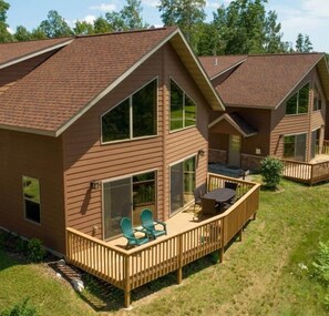 Unclassified image, 4 of 13, button