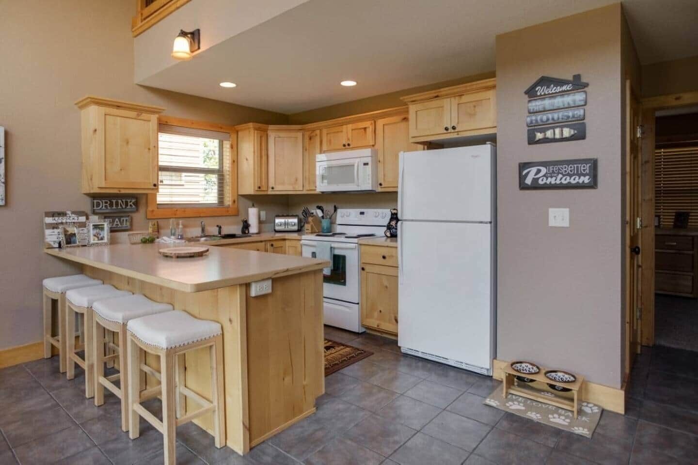 Wasserkocher mit Kaffee-/Teezubehör, Kochgeschirr/Geschirr/Besteck