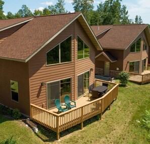 Outdoor dining - Cabin 108 - Pet Friendly/ Closed Loft/ Modern, Clean, Comfortable (Walker)