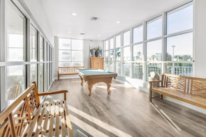 Games room - Crystal Shores 507 (Gulf Shores)