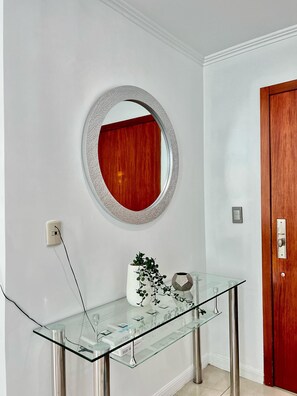 Interior - Beautiful Suite in Puerto Santa Ana, Guayaquil (Guayaquil)