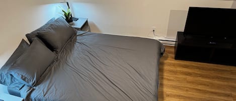 1 bedroom, iron/ironing board, WiFi, bed sheets