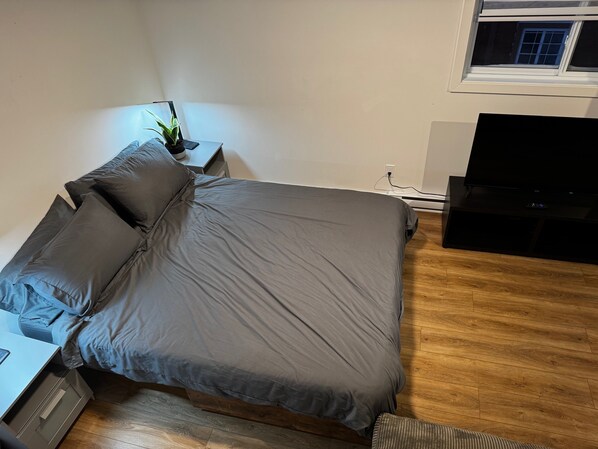 1 bedroom, iron/ironing board, WiFi, bed sheets