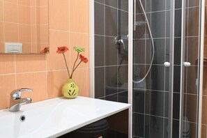 Dusch, bidé och handdukar