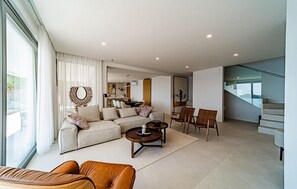 Smart TV, foosball - Gorgeous home in Prizba, Blato (Prizba, Blato)