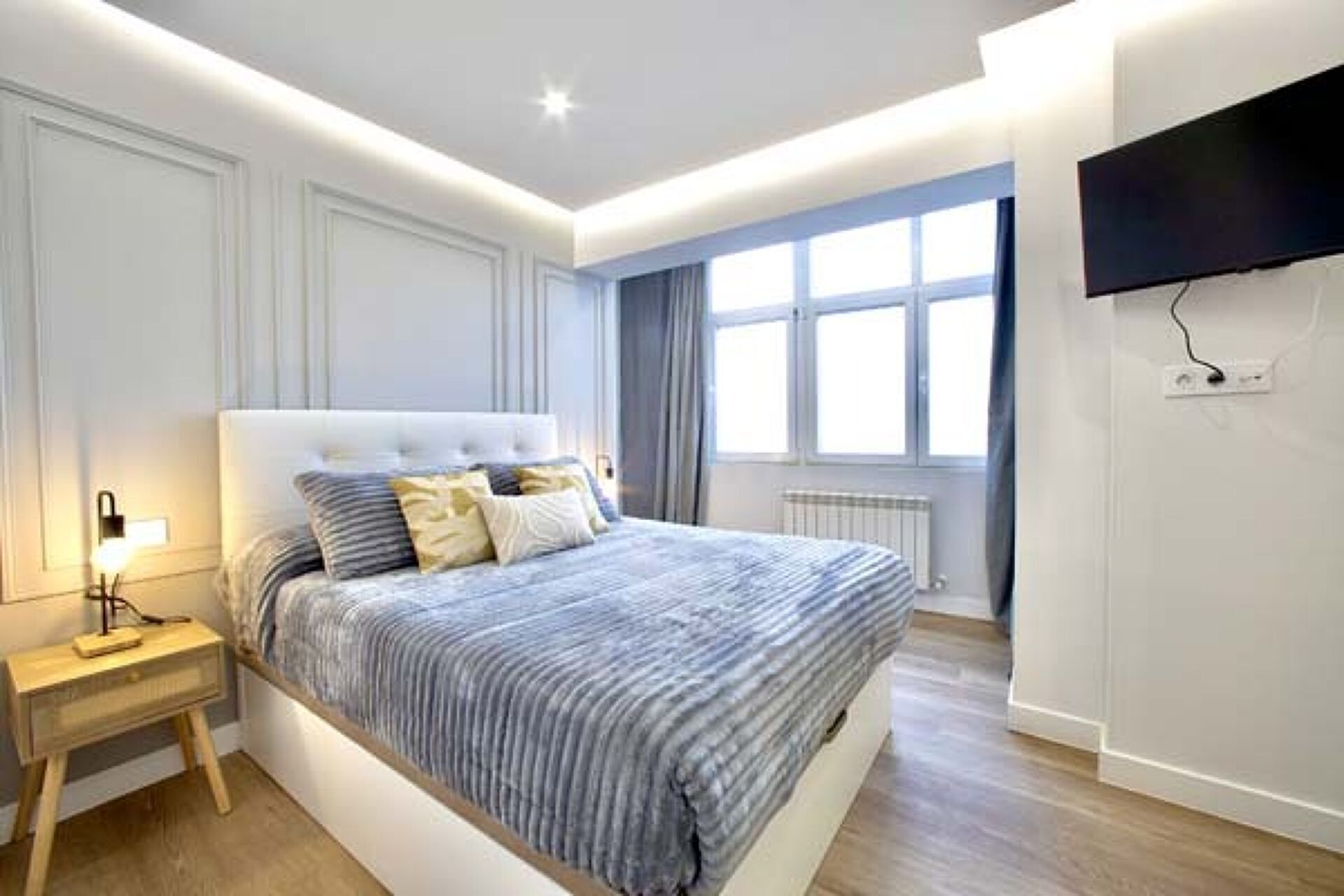 2 bedrooms, iron/ironing board