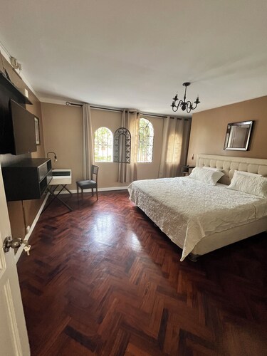 ACACIAS: HOUSE IN LIMA