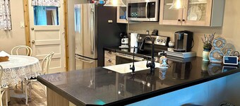 Charming 2-bedroom cottage in beautiful Colorado Springs