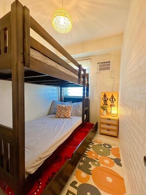 2 habitaciones, tabla de planchar con plancha y wifi 