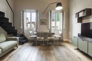 Living area - Alfani Modern Loft by MMega (Firenze)