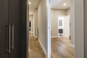 Interior - Alfani Modern Loft by MMega (Firenze)