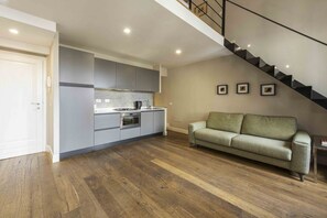 Living area - Alfani Modern Loft by MMega (Firenze)