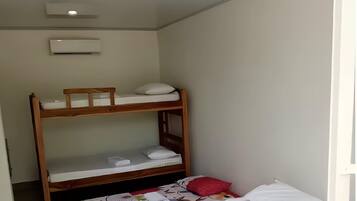 3 bedrooms, WiFi, bed sheets