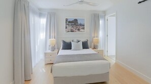 3 bedrooms, iron/ironing board, Internet, bed sheets