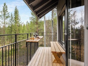 Outdoor dining - Renstråket 2003 by Interhome (Tännäskröket)