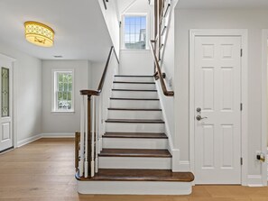 Interior - 7 Bedroom, 4 Full Baths, and Two Blocks to Beach (Cape May)