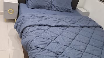 1 habitación, tabla de planchar con plancha, wifi y ropa de cama