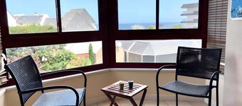 Apartment 'Hortensia By Madame Est Servie' with Sea View, Balcony and Wi-Fi
