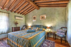 6 chambres, fer et planche à repasser, Wi-Fi gratuit, draps fournis