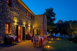 Restauration extérieure