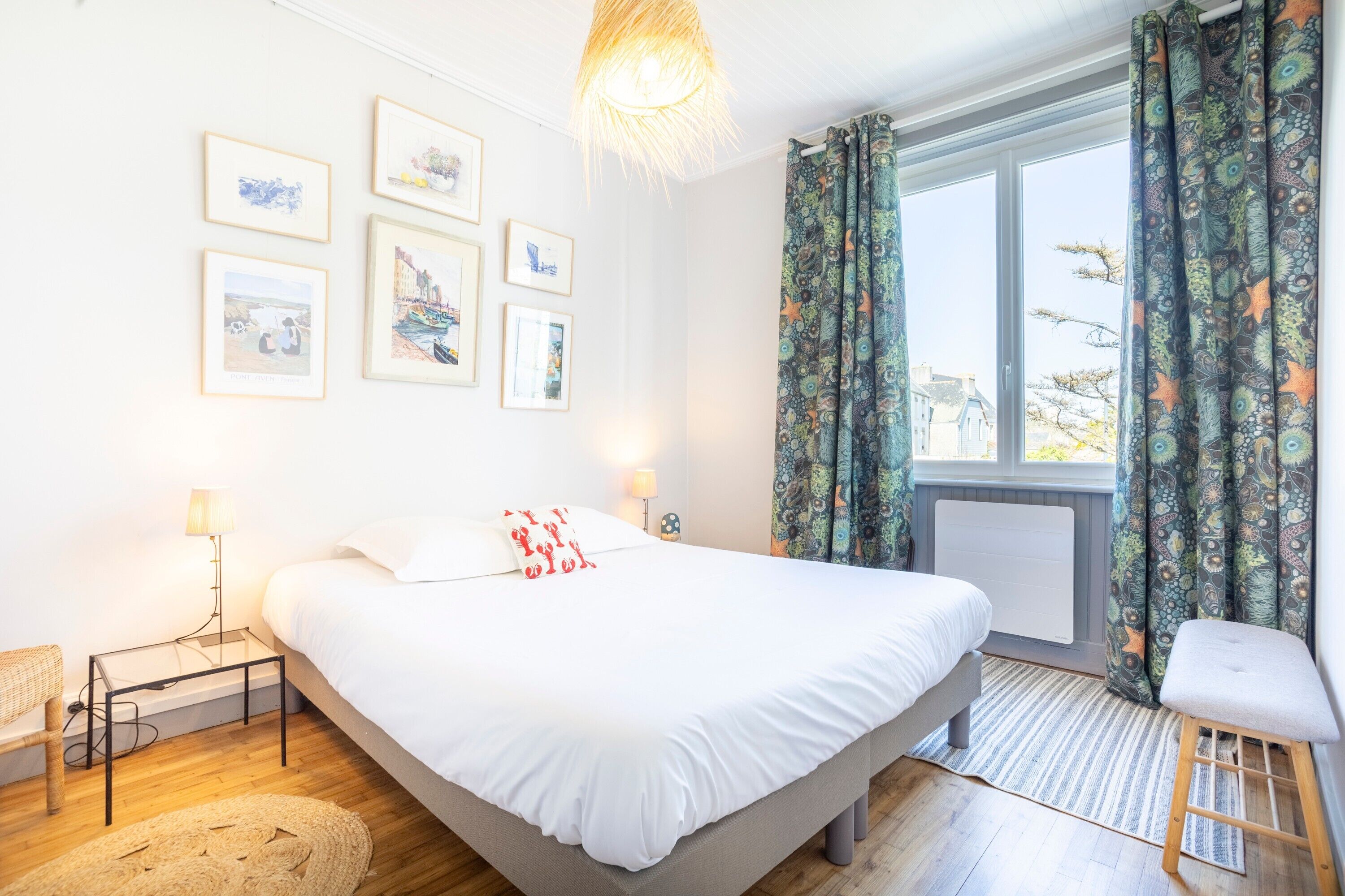 4 chambres, fer et planche à repasser, Wi-Fi gratuit, draps fournis