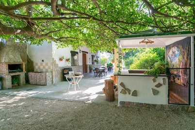 Country House 'Villa Ilusion' with Private Pool, Private Terrace and Wi-Fi