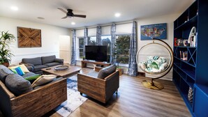 Living area - The Nest:A Sanctuary of Nature & Luxury (Charlotte)