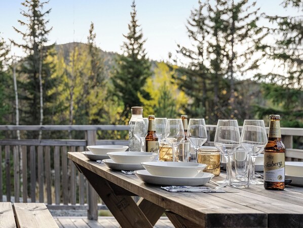 Outdoor dining