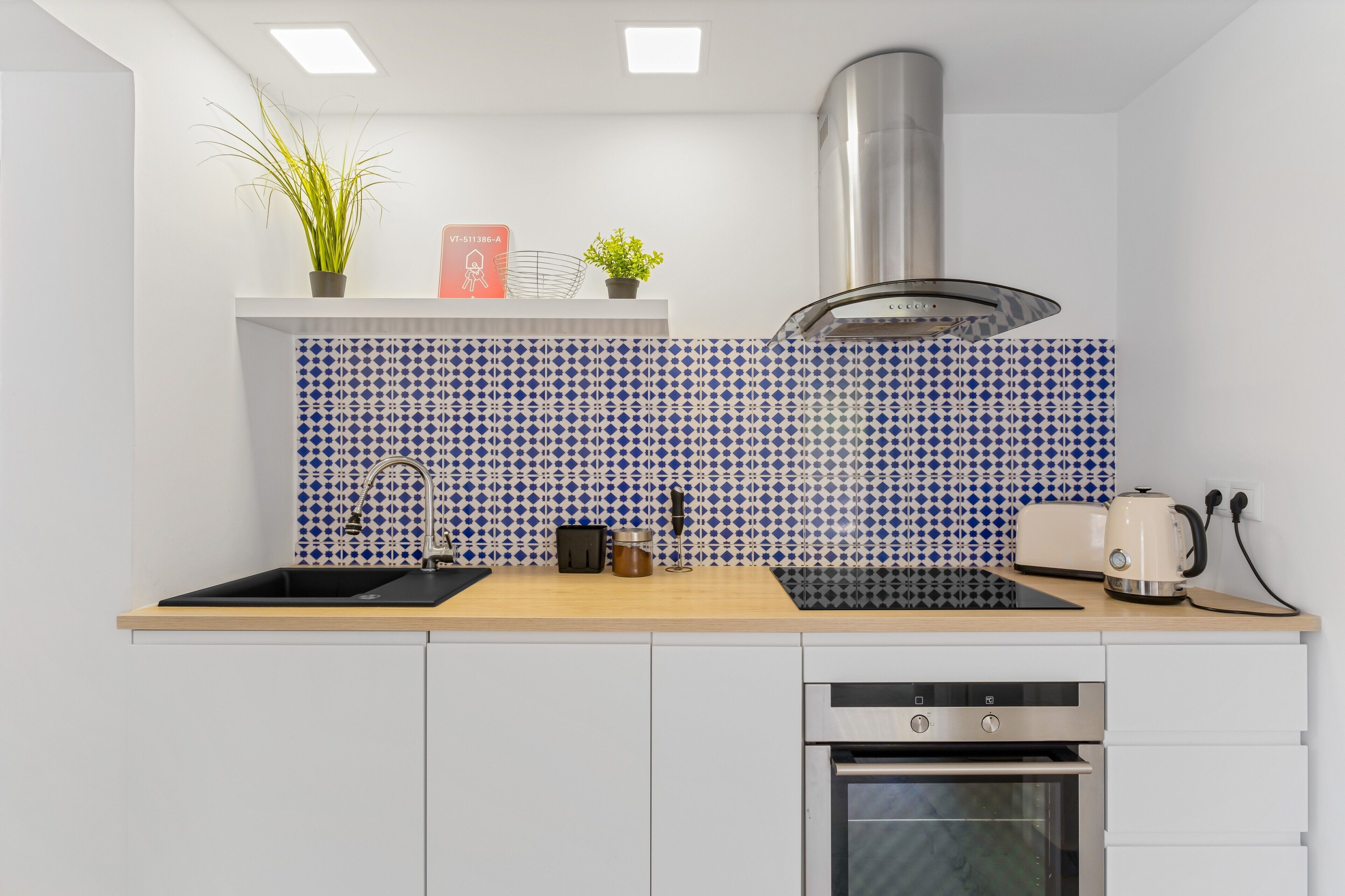 Réfrigérateur, four, plaque de cuisson, lave-vaisselle