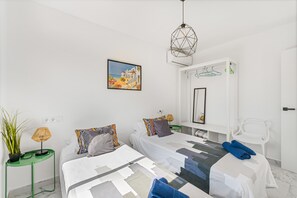 3 عدّة غرف نوم ومكواة/لوح كي وواي فاي مجانًا وملاءات أسرّة