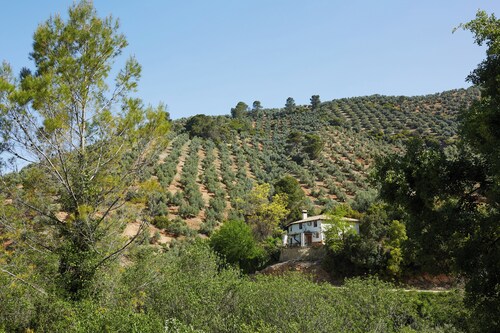 Country House 'Los Angostones' with Mountain View, Pool and Air Conditioning