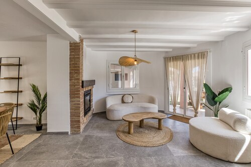 Villa de Luxe à Begur Vue Mer with Sea View, Wi-Fi and Air Conditioning