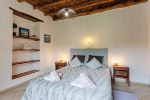 6 dormitorios, tabla de planchar con plancha, wifi gratis