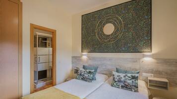 2 chambres, fer et planche Ă repasser, Wi-Fi gratuit, draps fournis