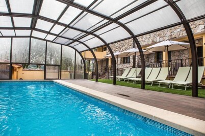 El Encanto del Alberche 'Casa 1' with Mountain View, Shared Pool and Wi-Fi