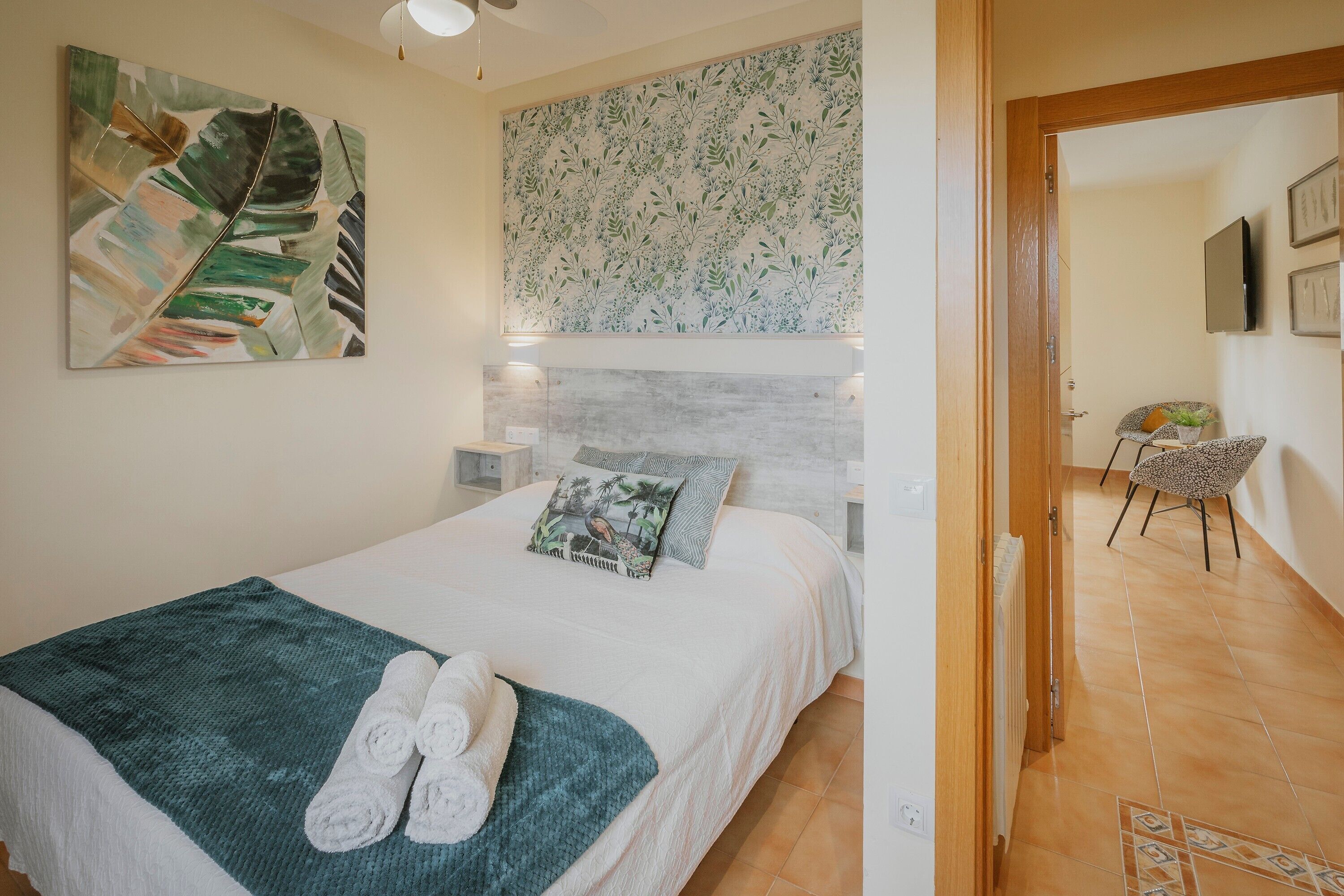 4 habitaciones, tabla de planchar con plancha y wifi gratis 