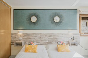 2 bedrooms, iron/ironing board, free WiFi, bed sheets - El Encanto del Alberche 'Casa 4' with Mountain View, Shared Pool and Wi-Fi (Villanueva De Avila)