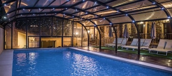 El Encanto del Alberche 'Casa 5' avec vue sur les montagnes, piscine partagée et Wi-Fi
