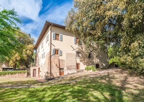 Exterior - Apartment 'Ambra' with Shared Pool, Wi-Fi and Air Conditioning (San Miniato)