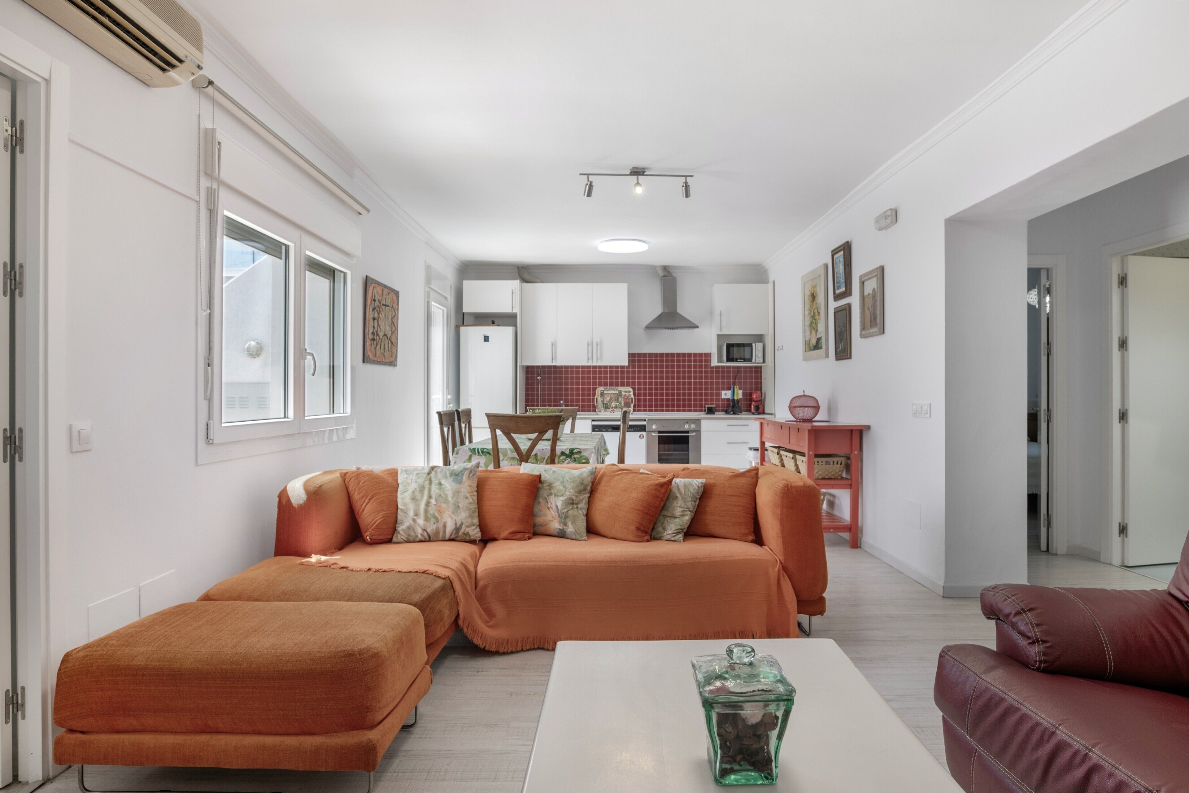 TV, fireplace, DVD player