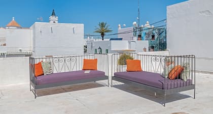 Holiday Home 'Casa Tahivilla' with Private Terrace, Private Garden and Wi-Fi