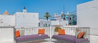 Holiday Home 'Casa Tahivilla' with Private Terrace, Private Garden and Wi-Fi